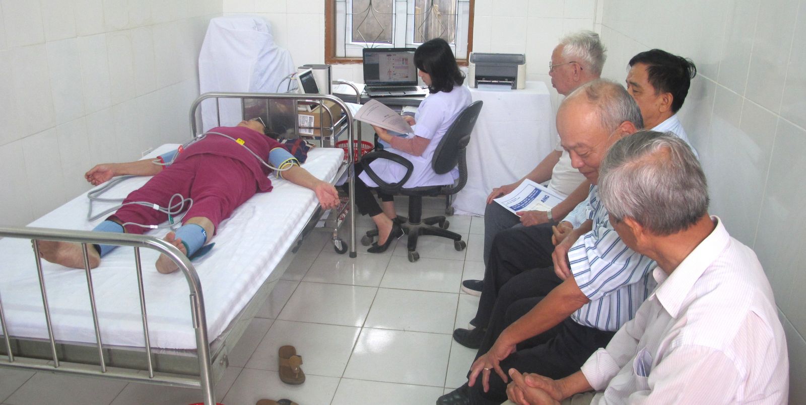 Công ty Cổ phần Đầu tư HDN phối hợp cùng Ban BVCSSKCB tỉnh Hà Tĩnh triển khai chương trình tầm soát xơ vữa động mạch cho hơn 600 cán bộ thuộc diện BTV tỉnh ủy Hà Tĩnh 2