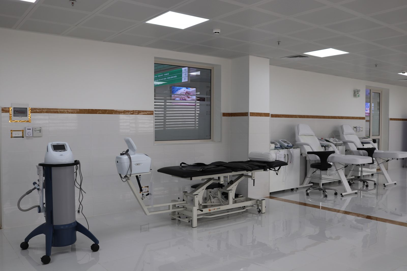 Công ty Cổ phần Đầu tư HDN tham dự lễ khánh thành Trung tâm điều trị Chất lượng cao Bệnh viện Đa khoa khu vực Nghĩa lộ - Yên Bái 4