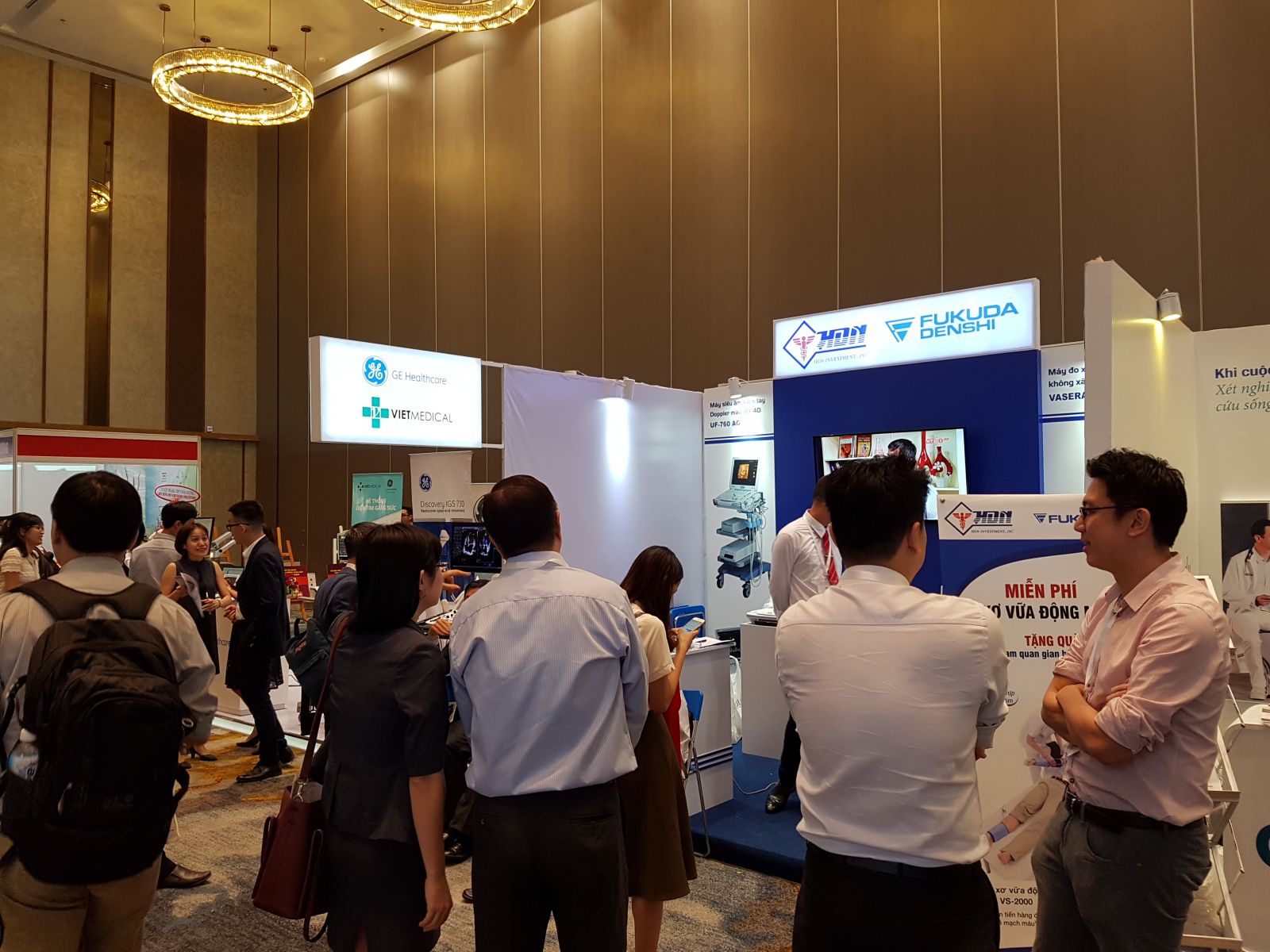 Gian hàng của Công ty Cổ phần Đầu tư HDN gây chú ý tại Đại hội Tim mạch toàn quốc lần thứ 16 tại Đà Nẵng. 4