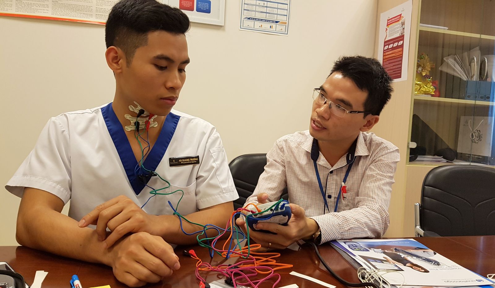 Máy điều trị chứng khó nuốt Vital Stim - Phương pháp trị liệu quan trọng trong phục hồi chức năng 1