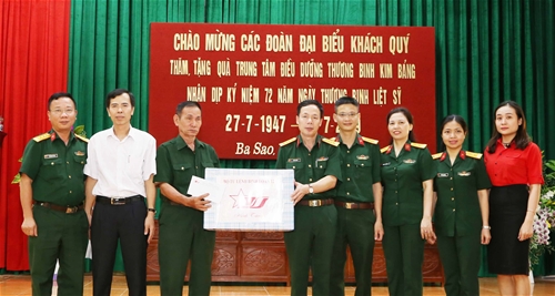 Binh đoàn 12 hoạt động tri ân