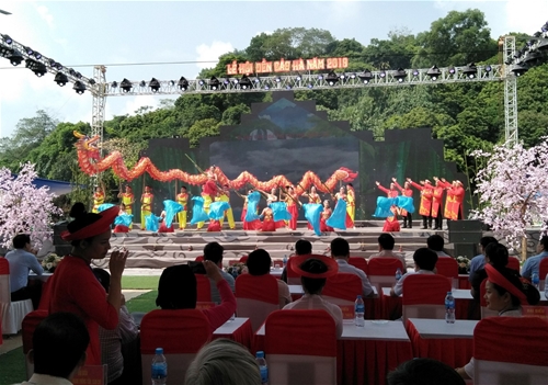 Du lịch miền tâm linh 5