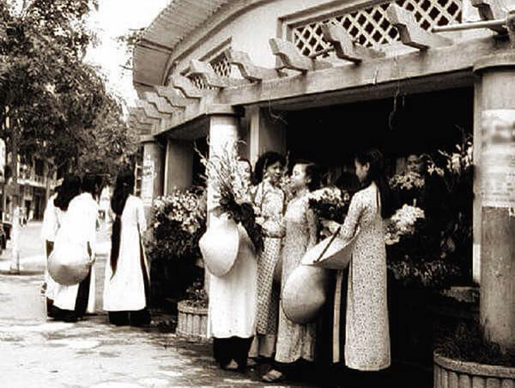 Một chợ hoa biến mất trong lòng Hà Nội 1