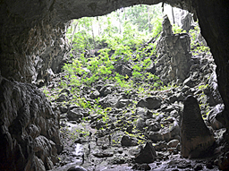 Di tích lịch sử trong lòng Di sản