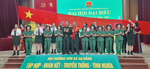 CT văn nghệ chào mừng Đại hội đại biểu Hội Trường Sơn xã Hạ Bằng lần I