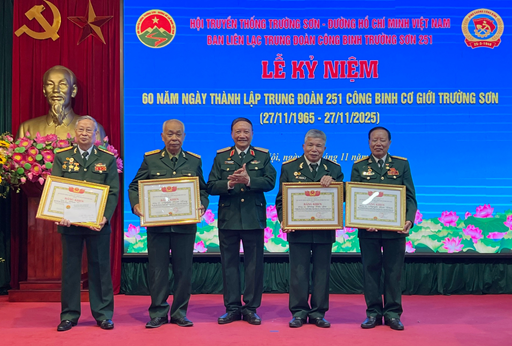 Lễ kỉ niệm 60 năm thành lập trung đoàn 251 CBCG Trường Sơn.