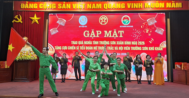 Văn nghệ: Quỹ Thiện Tâm trao tặng quà Tết Bính Ngọ 2026 cho Nữ CSTS HN