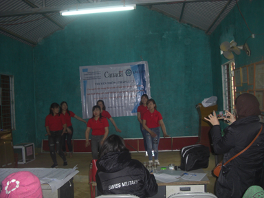 Tiết mục dân vũ: Nhịp xóm quê hương trong chương trình truyền thông pháp luật tại xóm Nà Chiếu - xã Cao Sơn huyện Đà Bắc.