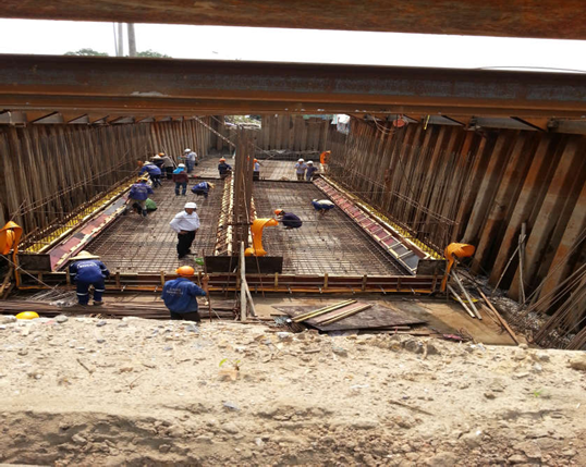 Construction of sewer lines 1