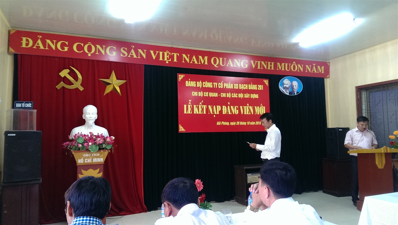 Party Committee of the agency organized the Party Admission Ceremony at Bach Dang Construction Joint Stock Company 201 4