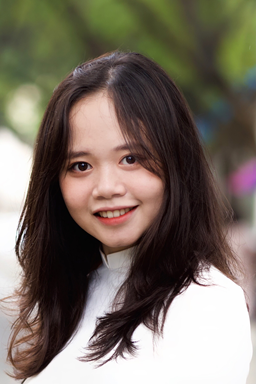 Phạm Thu Trang