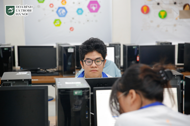 Kỳ thi lấy Chứng chỉ Tin học Văn phòng Quốc tế (MOS)