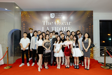 Prom Night Hòa Bình - La Trobe - Hà Nội - nơi lưu giữ những khoảnh khắc