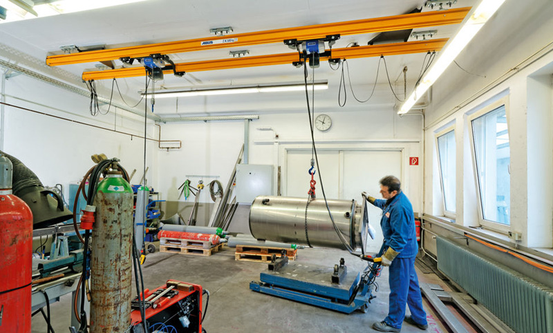 ダブルレール形ZSBクレーン 1