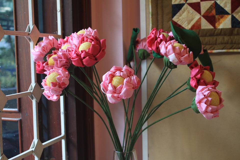 Lớp học làm hoa vải handmade ( có lớp học online) 1