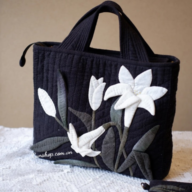 8 TÚI HOA BÁCH HỢP ĐEN HOA TRẮNG