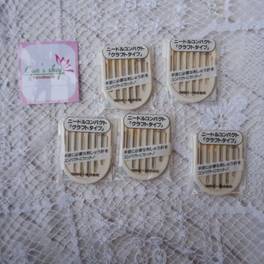 BỘ KIM THÊU NHIỀU CỠ VỈ TRẮNG CLOVER 13-213