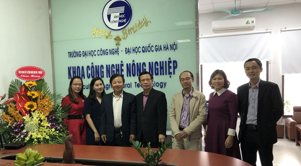 CHÚC MỪNG KHOA CÔNG NGHỆ NÔNG NGHIỆP (TRƯỜNG ĐẠI HỌC CÔNG NGHỆ, ĐHQGHN) TRÒN MỘT TUỔI 13