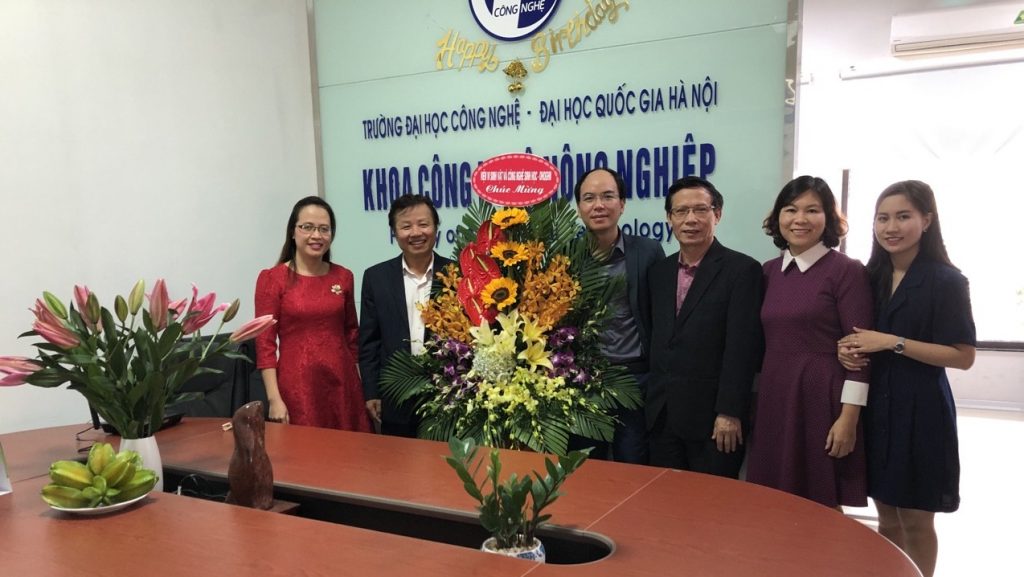 CHÚC MỪNG KHOA CÔNG NGHỆ NÔNG NGHIỆP (TRƯỜNG ĐẠI HỌC CÔNG NGHỆ, ĐHQGHN) TRÒN MỘT TUỔI 14