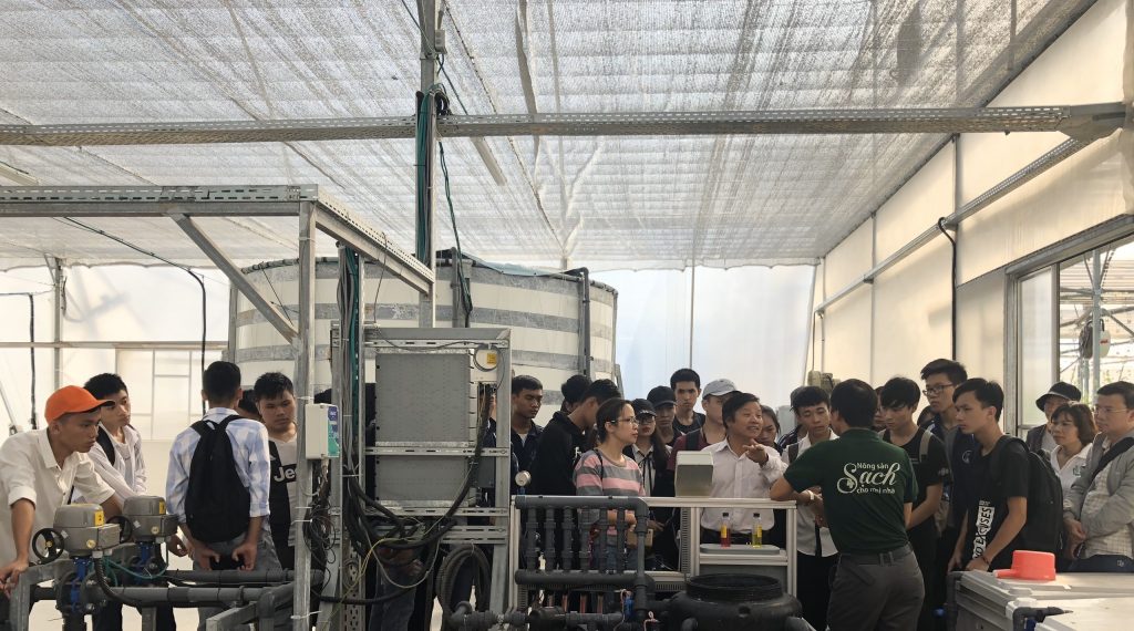 Cùng Thầy và trò Khoa Công nghệ Nông nghiệp ghé thăm VinEco Tam Đảo 11