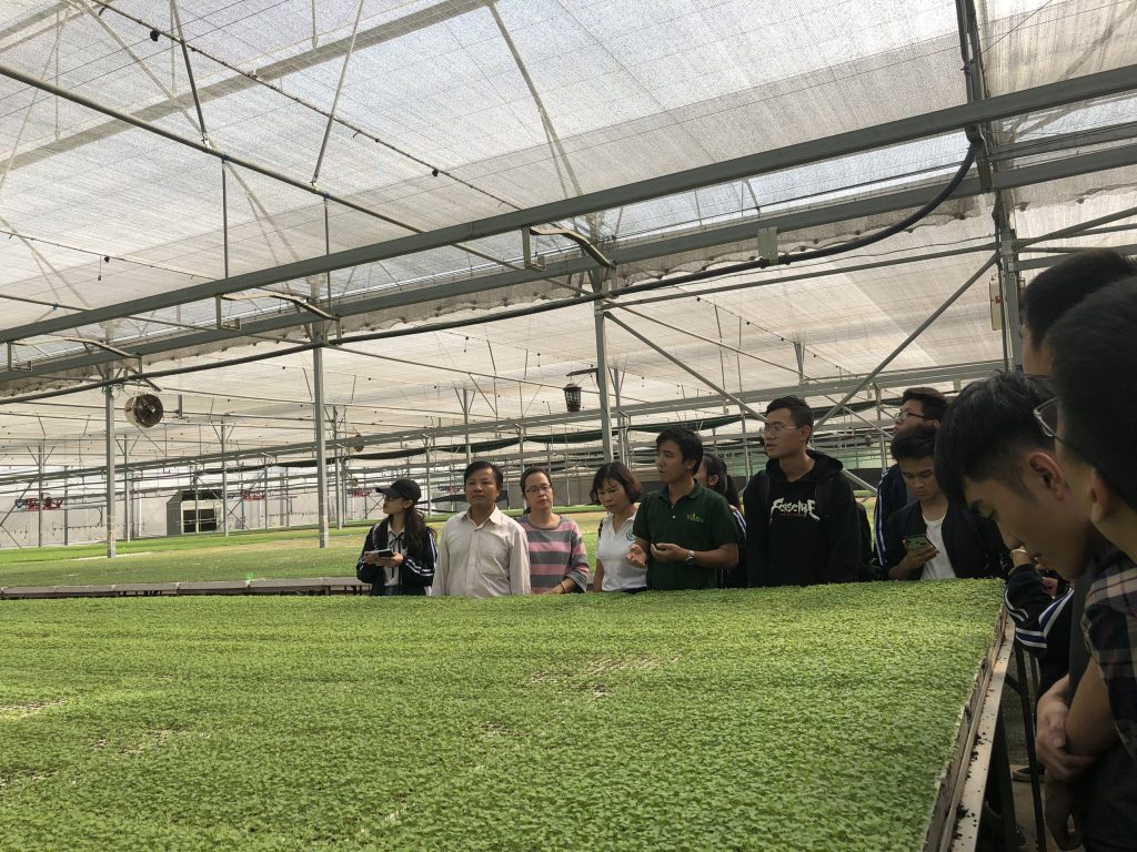 Cùng Thầy và trò Khoa Công nghệ Nông nghiệp ghé thăm VinEco Tam Đảo 7
