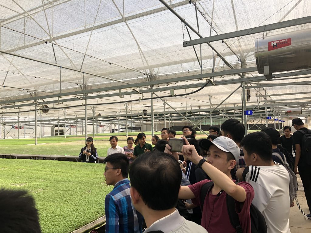 Cùng Thầy và trò Khoa Công nghệ Nông nghiệp ghé thăm VinEco Tam Đảo