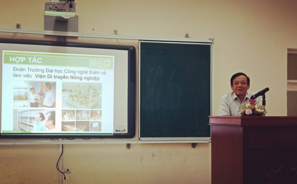 Giao lưu giữa tân sinh viên ngành Công nghệ Nông nghiệp với Khoa và nhà tuyển dụng 7