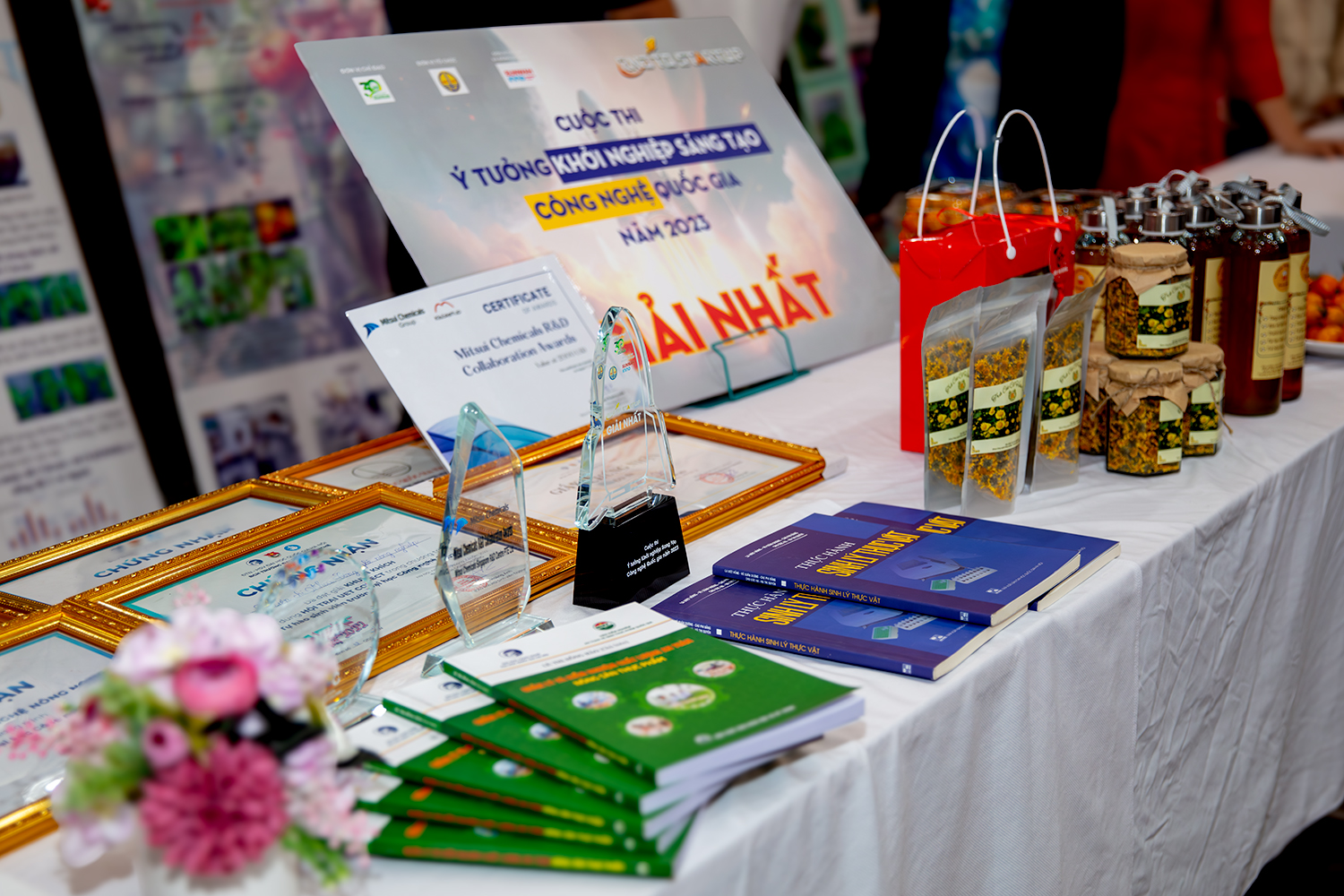 Khoa Công nghệ Nông nghiệp: 5 năm hình thành và khẳng định vị thế trong lĩnh vực đào tạo nguồn nhân lực chất lượng cao cho nông nghiệp 2