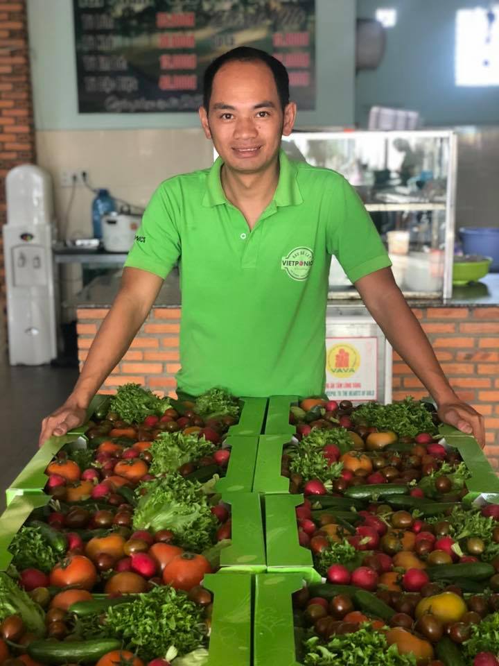 Kiếm hàng trăm triệu đồng từ trồng rau mỗi tháng bằng “Công nghệ điện toán đám mây” 8