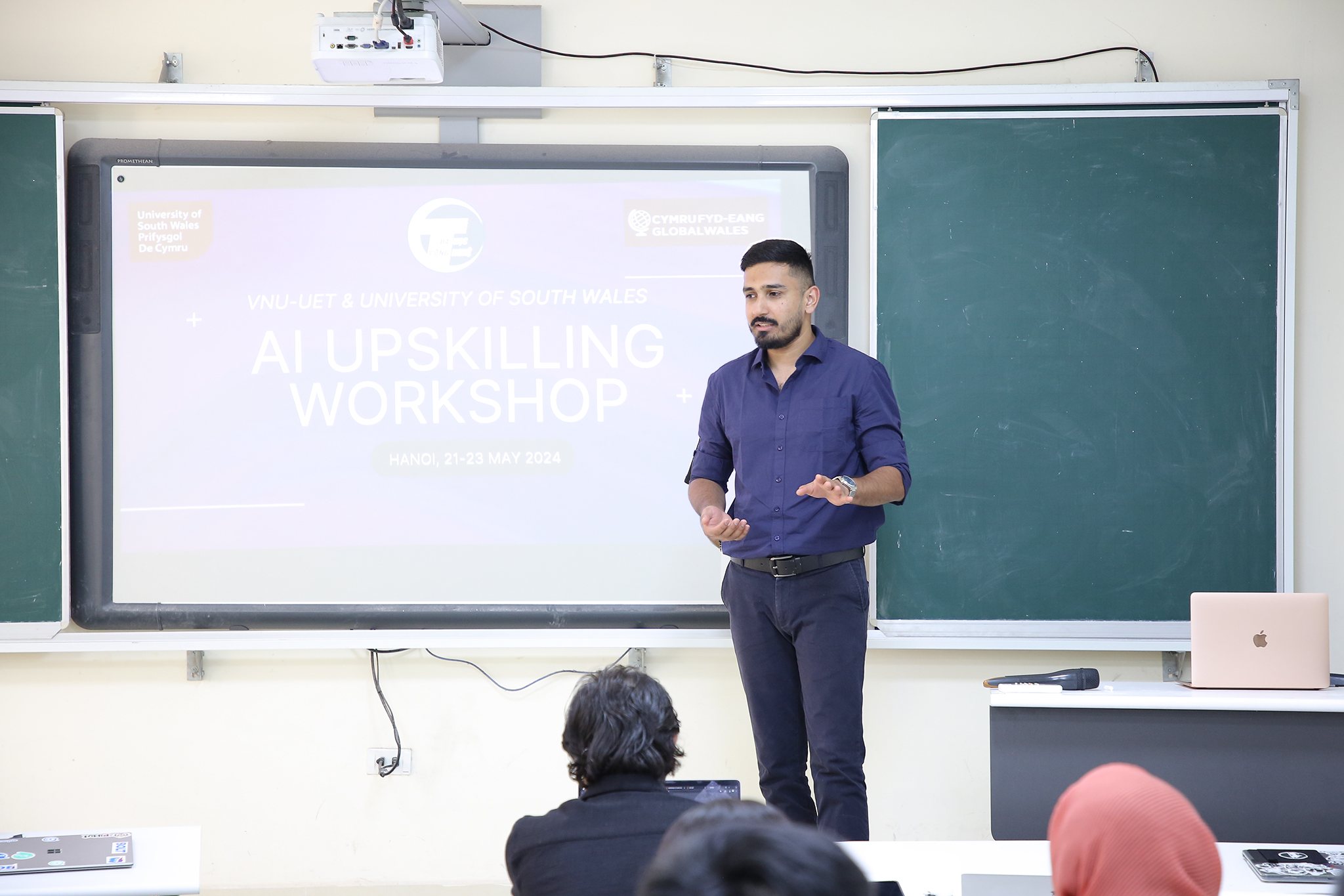 Trường Đại học Công nghệ, ĐHQGHN: Điểm đến về trao đổi học thuật và giao lưu quốc tế 3