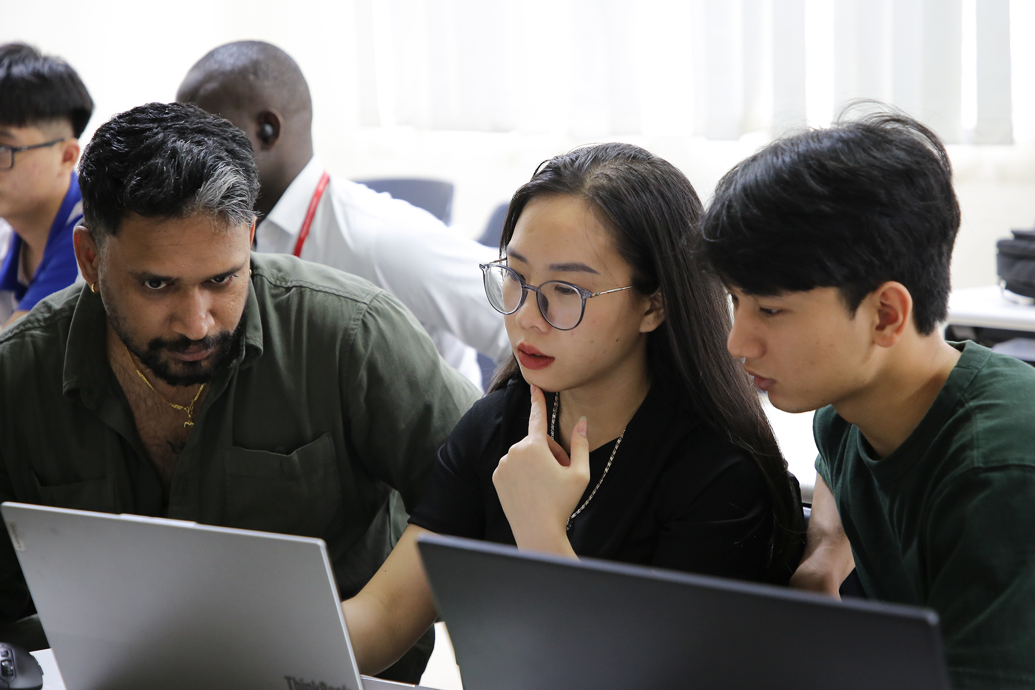 Trường Đại học Công nghệ, ĐHQGHN: Điểm đến về trao đổi học thuật và giao lưu quốc tế 4