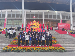 🇻🇳 TUỔI TRẺ KHOA CÔNG NGHỆ NÔNG NGHIỆP VINH DỰ CÓ MẶT TẠI CHƯƠNG TRÌNH “DƯỚI LÁ CỜ VẺ VANG CỦA ĐẢNG” 🇻🇳