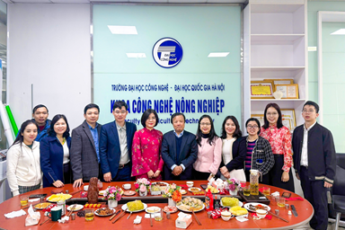 Rạng rỡ ánh xuân, niềm vui đong đầy! 