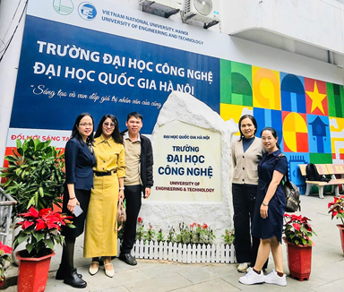 KHOA CÔNG NGHỆ NÔNG NGHIỆP ĐÓN TIẾP ĐOÀN CHUYÊN GIA CỦA DALAT HASFARM – KẾT NỐI HỢP TÁC NGHIÊN CỨU VÀ CƠ HỘI THỰC TẬP CHO SINH VIÊN