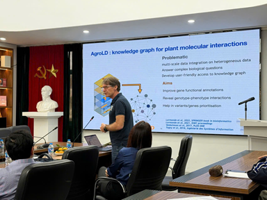 SEMINAR KHOA HỌC: KẾT NỐI TRI THỨC – LAN TỎA ĐỔI MỚI