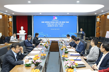 RỰC RỠ TẦM NHÌN TƯƠNG LAI: PHIÊN HỌP LẦN THỨ 7 HỘI ĐỒNG KHOA HỌC VÀ ĐÀO TẠO TRƯỜNG ĐẠI HỌC CÔNG NGHỆ