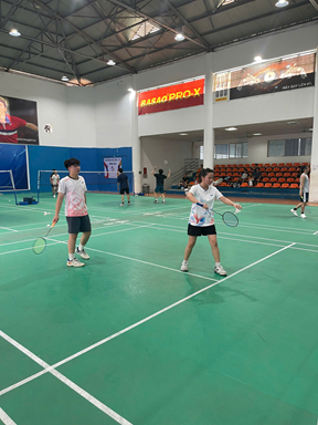 CÂU LẠC BỘ CẦU LÔNG – NƠI LAN TỎA NĂNG LƯỢNG TÍCH CỰC SAU GIỜ HỌC