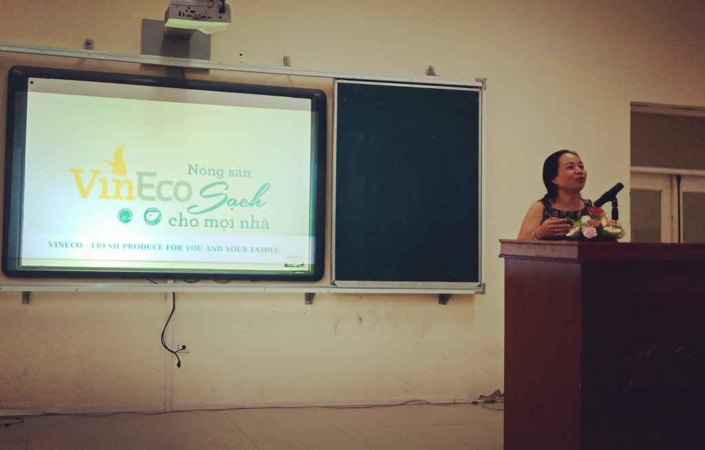 Giao lưu giữa tân sinh viên ngành Công nghệ Nông nghiệp với Khoa và nhà tuyển dụng 4