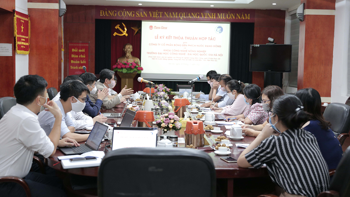 RẠNG ĐÔNG KÝ KẾT HỢP TÁC VỚI KHOA CÔNG NGHỆ NÔNG NGHIỆP, TRƯỜNG ĐẠI HỌC CÔNG NGHỆ - ĐẠI HỌC QUỐC GIA HÀ NỘI 1