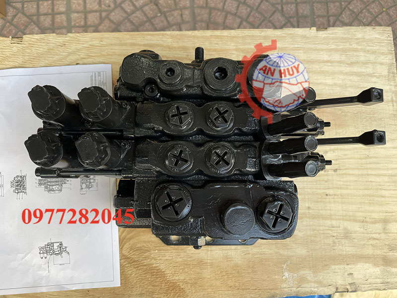 van-dieu-khien-tay-va-dien-parker-24v-l90ls-02-059837-02