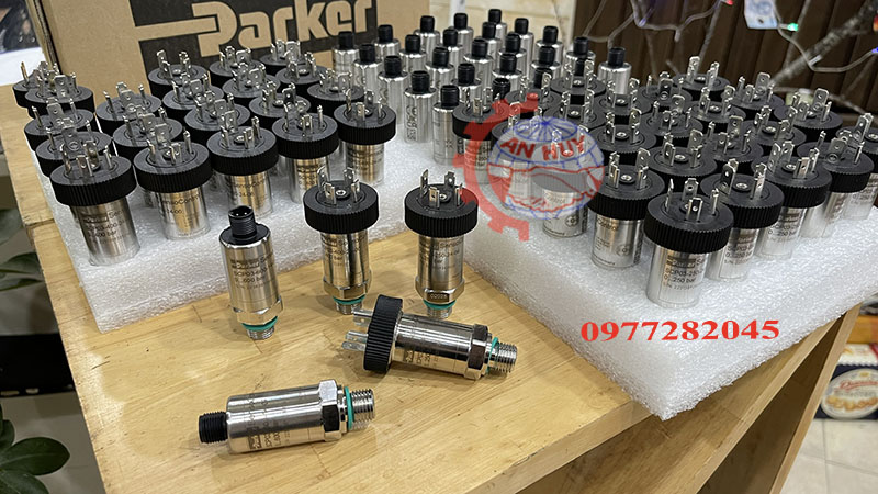 cam-bien-ap-suat-scp03-400-24-06-parker