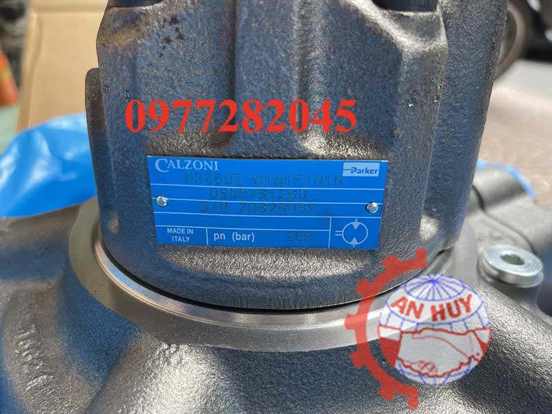 motor-thuy-luc-5-sao-MR450E-N1N1F1N1N-hang-parker