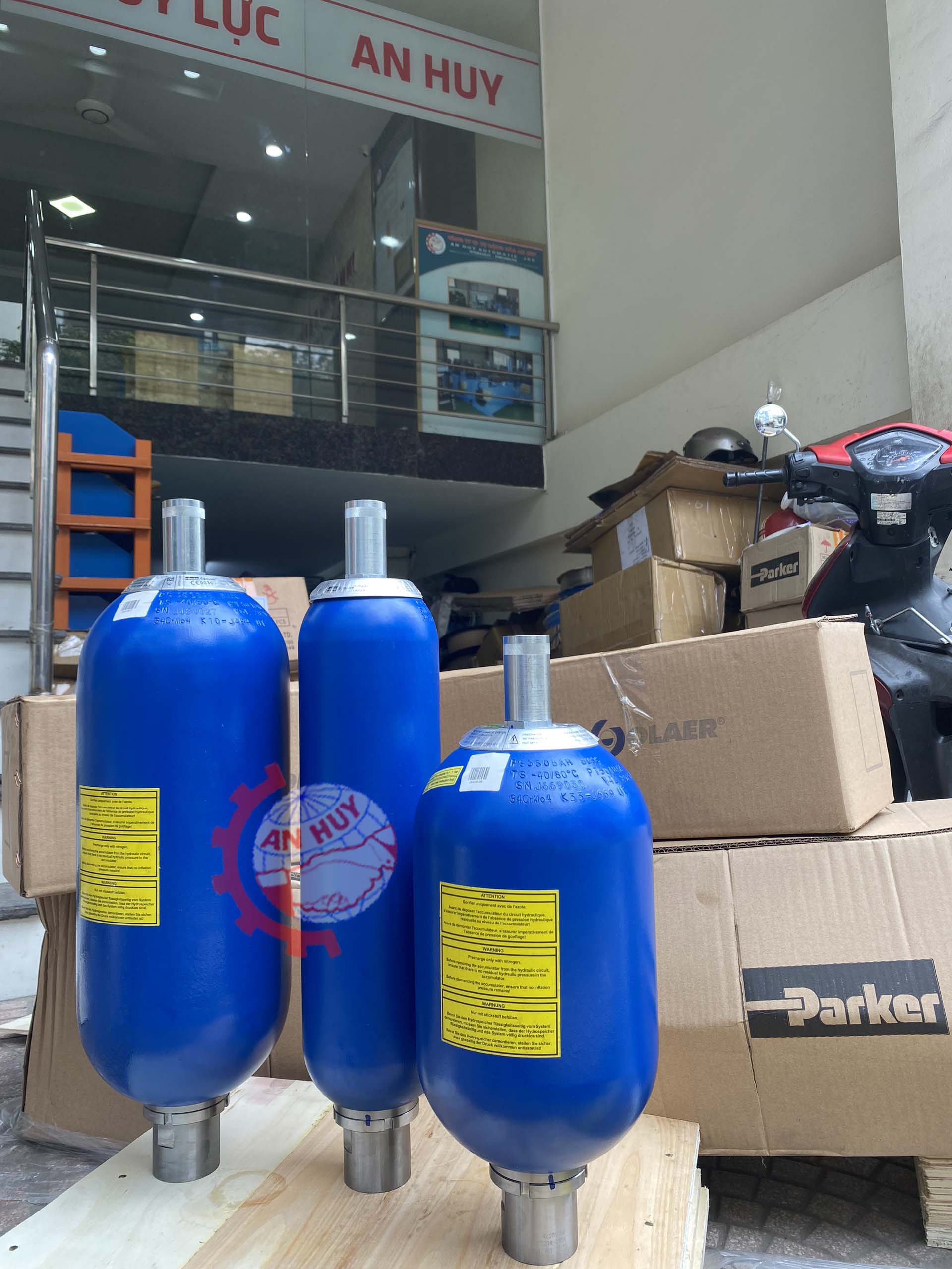 binh-tich-ap-Parker-EHV 50-330/90-A25GA-200