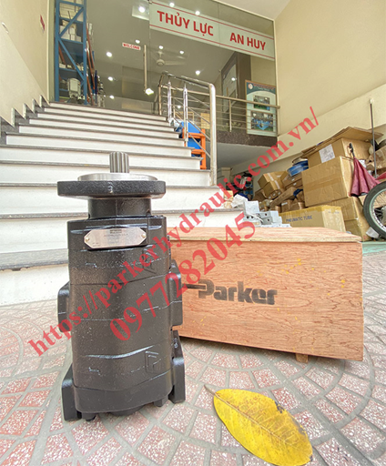 Bơm 2 tầng Parker lắp cho xe cẩu 12 tấn