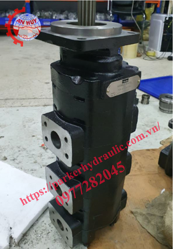 Bơm 3 tầng PGP350/PGP365 lưu lượng 52cc - 104cc