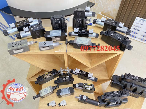 Van Parker D1VW001CNJWXG562