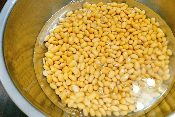 Cách làm đậu phụ truyền thống bằng máy xay sinh tố 2