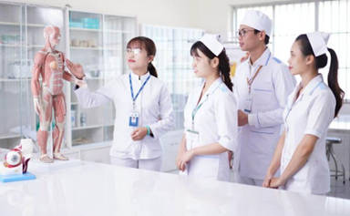 Có nên học trung cấp ngành điều dưỡng hay không?