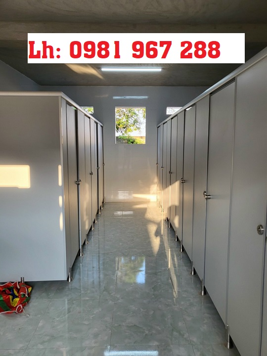 Kích thước tiêu chuẩn của vách ngăn vệ sinh compact HPL là bao nhiêu? 2