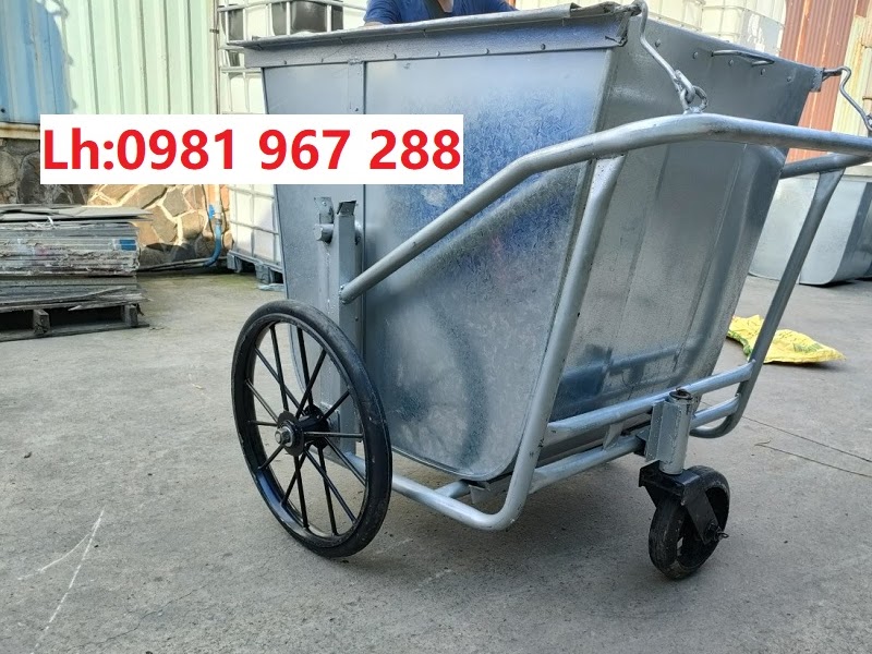 Xe gom rác bằng tôn 400 lít xe đẩy rác bằng tôn  